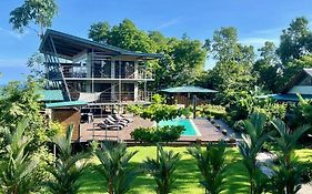 Southern Drake Lodge